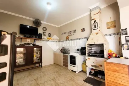 Sobrado com 3 Quartos à venda, 240m² no Vila Industrial, Campinas