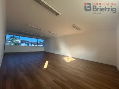 Sala Comercial para alugar, 77m² no Costa e Silva, Joinville