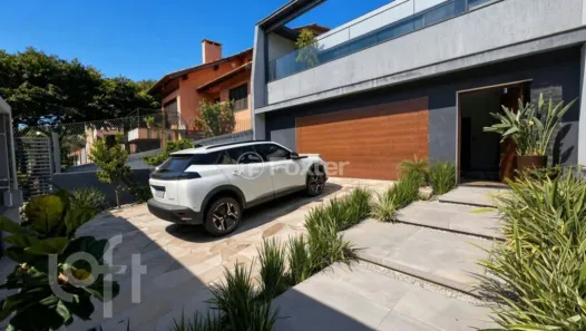Casa com 3 Quartos à venda, 210m² no Espírito Santo, Porto Alegre