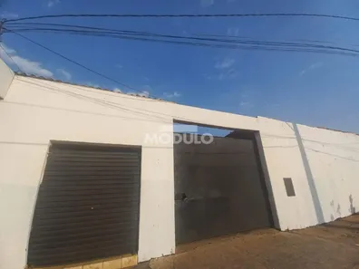 Galpão/Depósito/Armazém para alugar, 660m² no Bom Jesus, Uberlândia