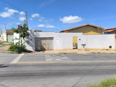 Casa com 3 Quartos à venda, 95m² no Carmelo, Montes Claros