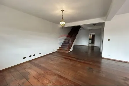 Sobrado com 6 Quartos para alugar, 440m² no Vila Guarani, Mauá