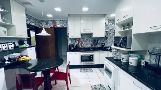 Apartamento com 5 Quartos à venda, 220m² no Centro, Londrina