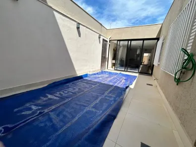 Casa com 3 Quartos à venda, 182m² no Vila Olímpica, Uberaba