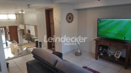 Casa com 4 Quartos para alugar, 260m² no Partenon, Porto Alegre