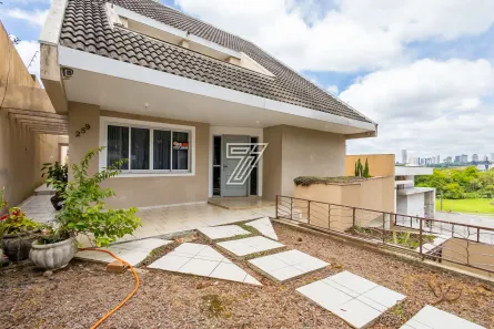 Casa com 4 Quartos à venda, 571m² no Bigorrilho, Curitiba