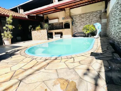 Casa com 3 Quartos à venda, 130m² no Jardim Iguaçu, Nova Iguaçu