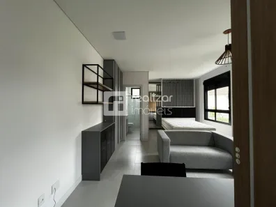 Apartamento com 1 Quarto para alugar, 52m² no Carvoeira, Florianópolis