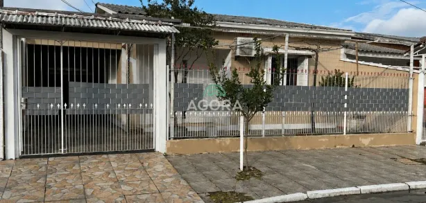 Casa com 2 Quartos para alugar, 100m² no Harmonia, Canoas