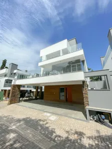 Casa de Condomínio com 3 Quartos à venda, 364m² no Pedra Redonda, Porto Alegre