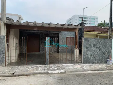 Casa com 4 Quartos à venda, 122m² no Centro, Mongaguá
