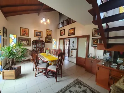 Casa com 4 Quartos à venda, 300m² no Coqueiros, Florianópolis