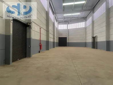 Galpão/Depósito/Armazém para alugar, 930m² no Portão, Arujá