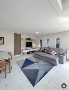 Casa de Condomínio com 3 Quartos à venda, 200m² no Jardim Jacinto, Jacareí
