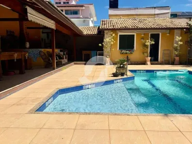 Casa com 5 Quartos à venda, 430m² no Camboinhas, Niterói
