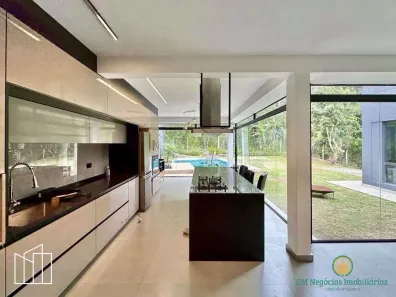 Casa com 4 Quartos à venda, 274m² no Jardim Indaiá, Embu das Artes