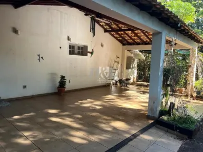 Fazenda/Sítio com 4 Quartos à venda, 5000m² no Morada do Sol, Uberlândia