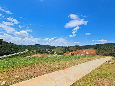 Lote/Terreno à venda, 311m² no Vina Del Mar, Juiz de Fora