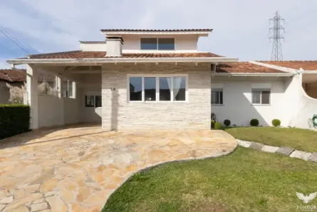 Casa de Condomínio com 3 Quartos à venda, 180m² no Orleans, Curitiba