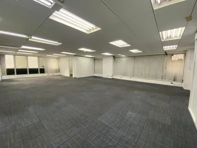 Sala Comercial para alugar, 240m² no Vila Buarque, São Paulo
