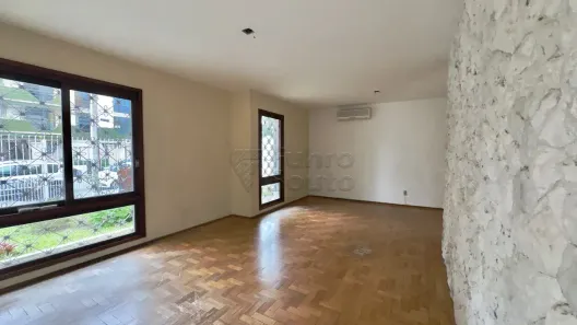 Casa com 4 Quartos à venda, 255m² no Centro, Pelotas