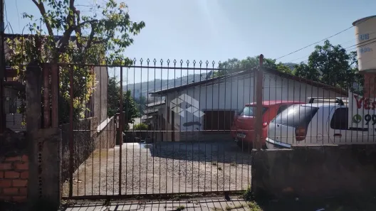 Casa com 5 Quartos à venda, 300m² no Jardim Carvalho, Porto Alegre