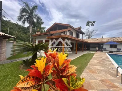 Sobrado com 3 Quartos à venda, 321m² no Mar Verde II, Caraguatatuba