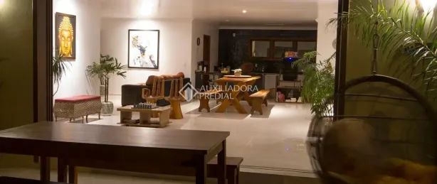 Imóvel Comercial com 11 Quartos à venda, 800m² no Barra da Lagoa, Florianópolis