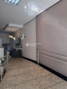 Sala Comercial à venda, 69m² no Independência, Porto Alegre