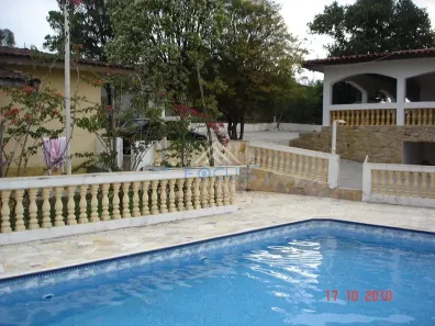 Fazenda/Sítio com 6 Quartos à venda, 450m² no Ivoturucaia, Jundiaí