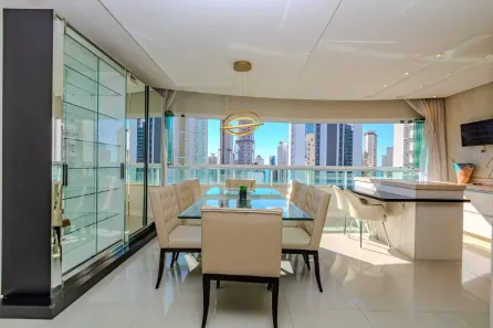 Apartamento com 3 Quartos à venda, 130m² no Centro, Balneário Camboriú