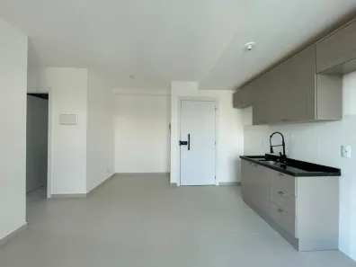 Apartamento com 2 Quartos para alugar, 51m² no Serraria, São José