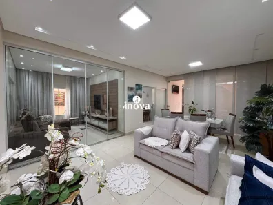 Casa com 4 Quartos à venda, 285m² no Mercês, Uberaba