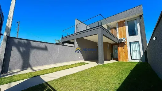 Sobrado com 4 Quartos à venda, 178m² no Guaratuba, Guaratuba