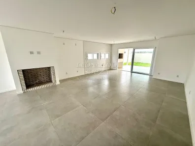 Casa de Condomínio com 3 Quartos à venda, 200m² no Laranjal, Pelotas