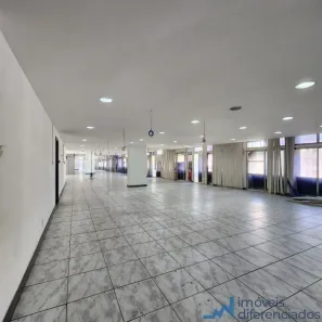 Sala Comercial para alugar, 715m² no Comércio, Salvador