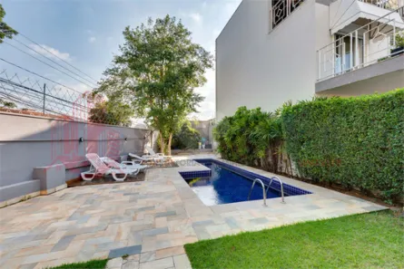 Casa de Condomínio com 4 Quartos para alugar, 155m² no Santo Amaro, São Paulo