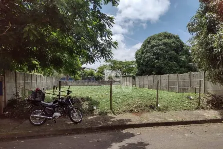 Lote/Terreno à venda, 300m² no Aclimação, Uberlândia
