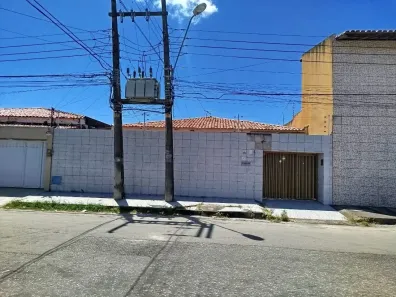 Casa com 4 Quartos à venda, 396m² no Parquelândia, Fortaleza