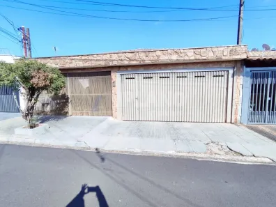 Casa com 3 Quartos para alugar, 212m² no Jardim Cruzeiro do Sul, São Carlos