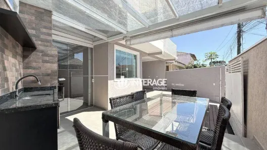 Sobrado com 3 Quartos para alugar, 130m² no São Braz, Curitiba