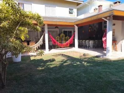 Casa de Condomínio com 3 Quartos à venda, 175m² no Loteamento Villa Branca, Jacareí