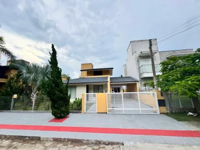 Casa com 3 Quartos à venda, 145m² no Centro, Garopaba