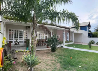 Casa com 3 Quartos à venda, 220m² no Paes Leme, Imbituba