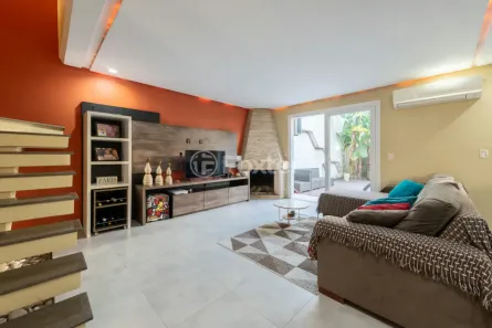 Casa de Condomínio com 3 Quartos à venda, 215m² no Sarandi, Porto Alegre