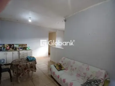 Casa com 3 Quartos à venda, 200m² no Funcionários, Montes Claros