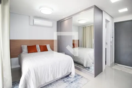 Kitnet com 1 Quarto à venda, 32m² no Indianópolis, São Paulo