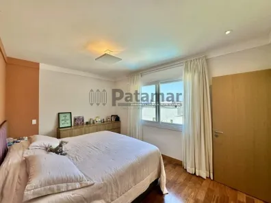 Casa de Condomínio com 4 Quartos à venda, 345m² no Granja Viana, Carapicuíba