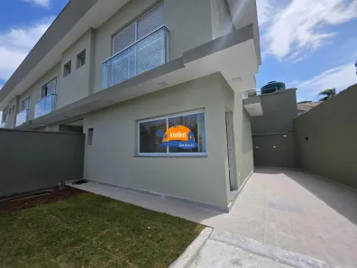 Sobrado com 2 Quartos para alugar, 71m² no Centro, Bertioga
