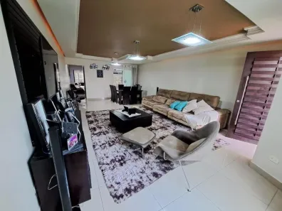 Sobrado com 4 Quartos à venda, 300m² no Vila Guiomar, Santo André